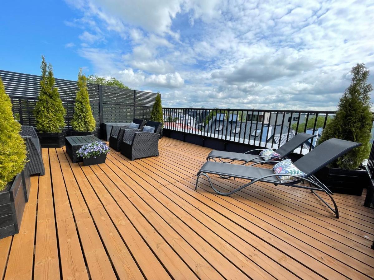City Terrace Apartment Avangard - Large Private Roof Terrace Tallinn Ngoại thất bức ảnh