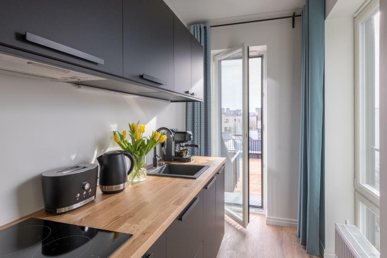 City Terrace Apartment Avangard - Large Private Roof Terrace Tallinn Ngoại thất bức ảnh